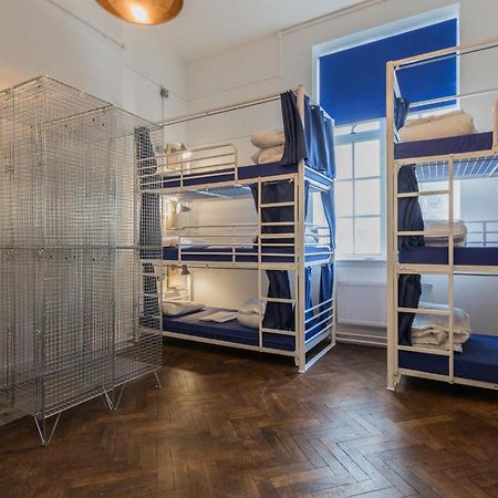 The Bristol Wing Hostel Εξωτερικό φωτογραφία