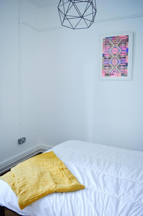 The Bristol Wing Hostel Εξωτερικό φωτογραφία