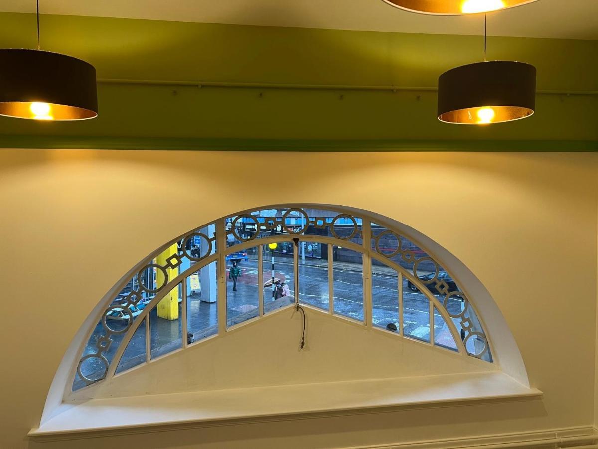 The Bristol Wing Hostel Εξωτερικό φωτογραφία