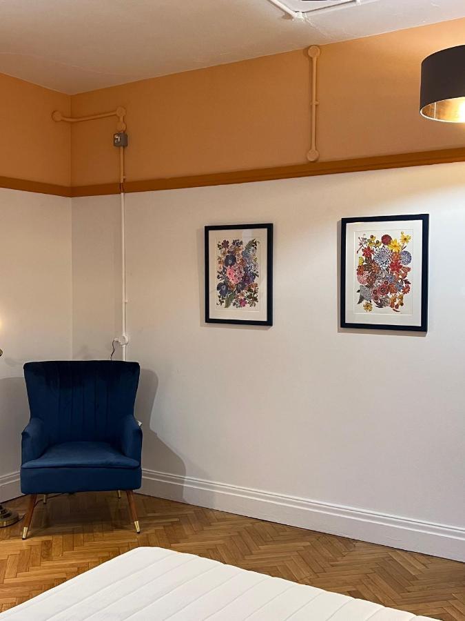 The Bristol Wing Hostel Εξωτερικό φωτογραφία