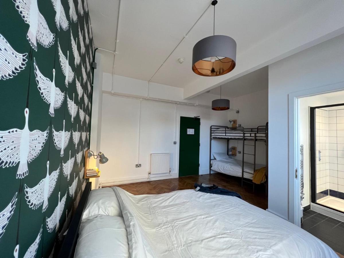 The Bristol Wing Hostel Εξωτερικό φωτογραφία