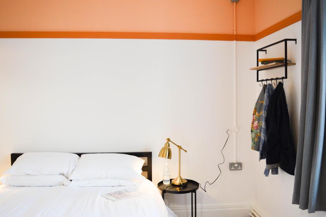The Bristol Wing Hostel Εξωτερικό φωτογραφία