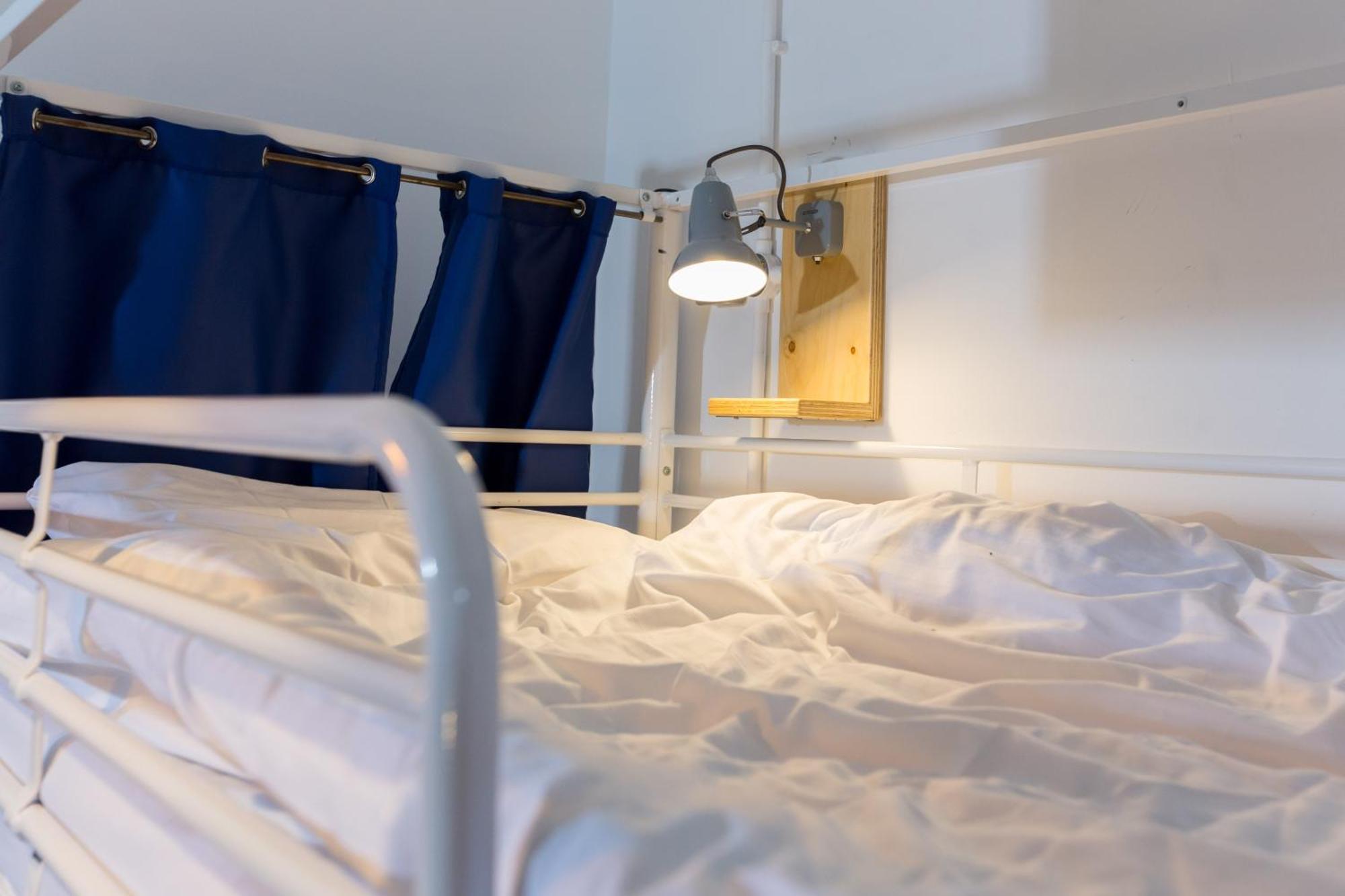 The Bristol Wing Hostel Εξωτερικό φωτογραφία